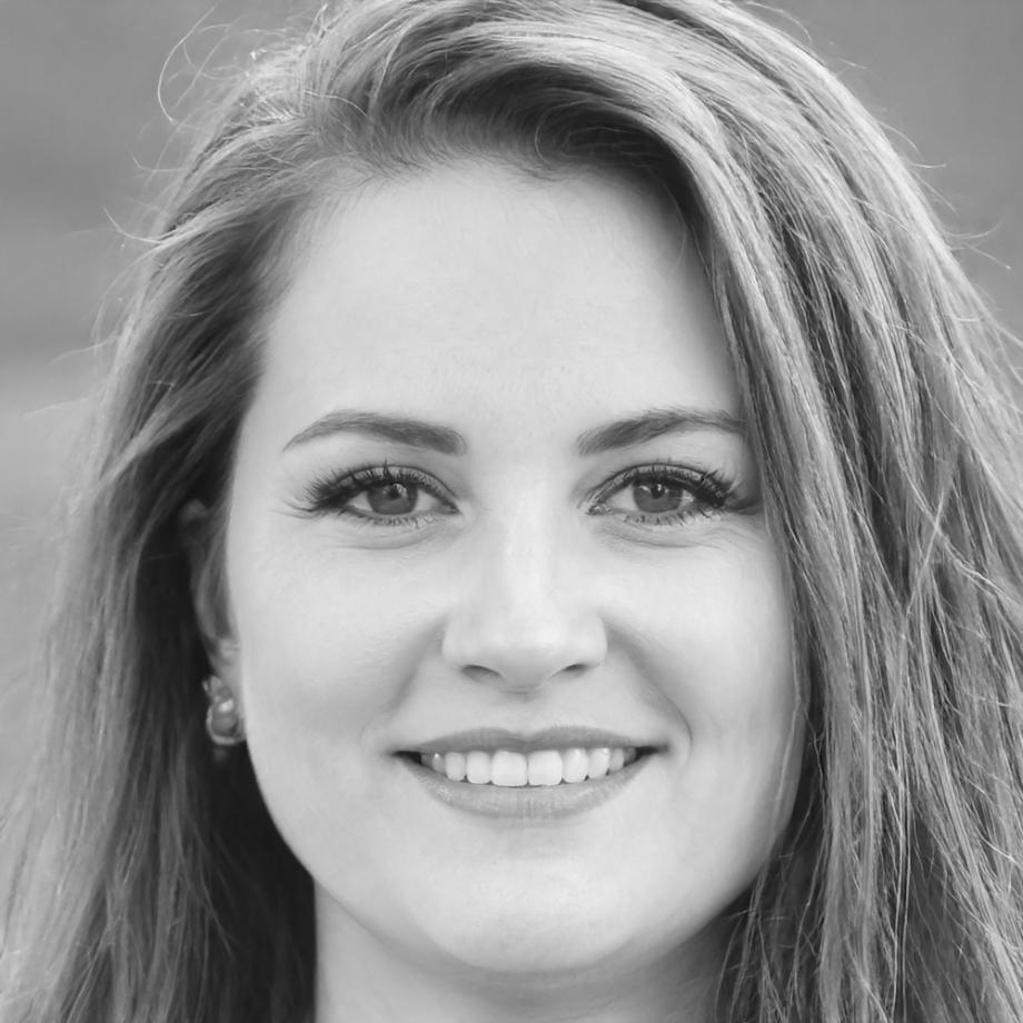 Petra Vanlinden, Webinar Curriculum Lead at Domain